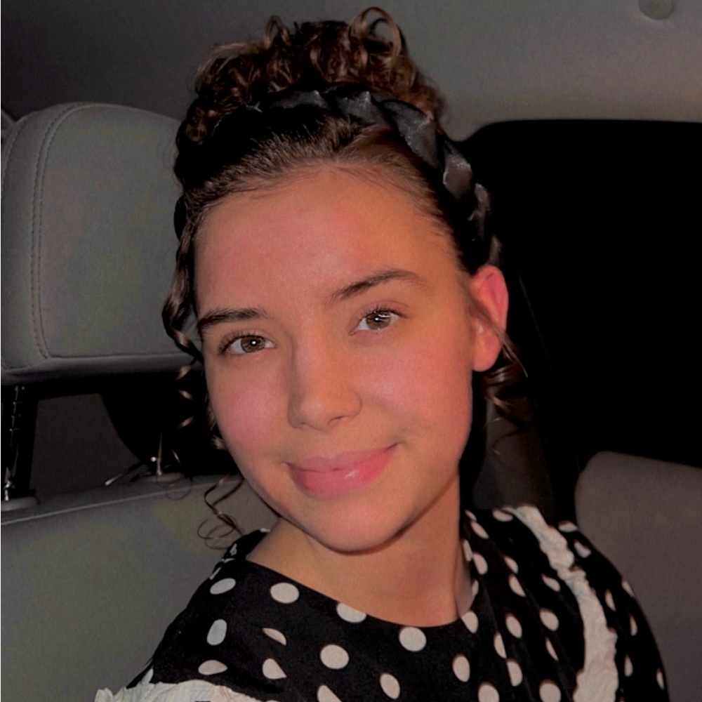 Meet your Posher, Hali